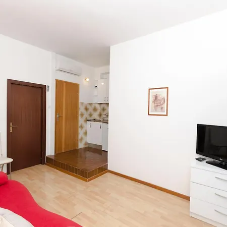 Jadro * ماكارسكا